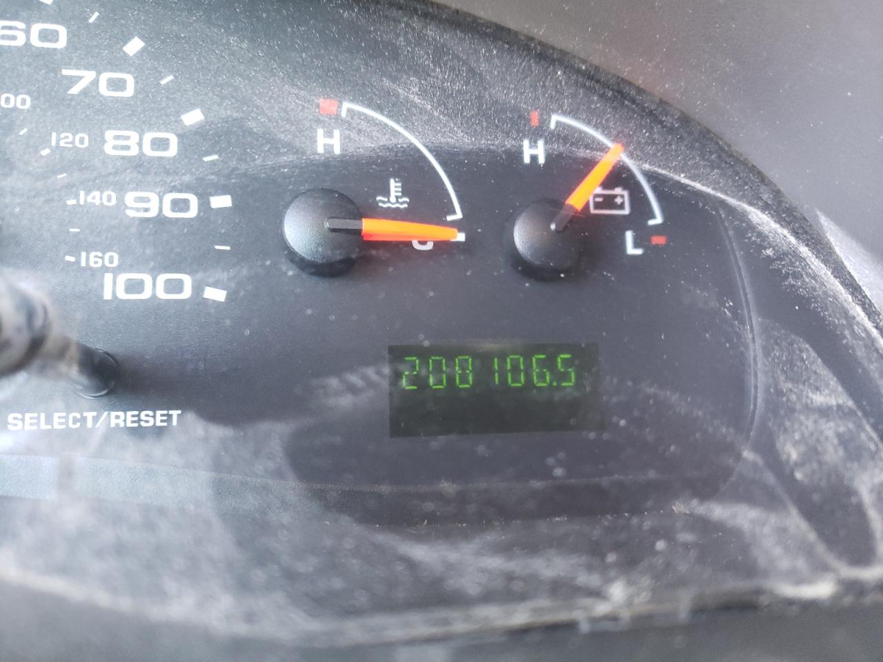 Photo 8 from auction – 2005 FORD E350 with VIN 1FBSS31L65HB47031