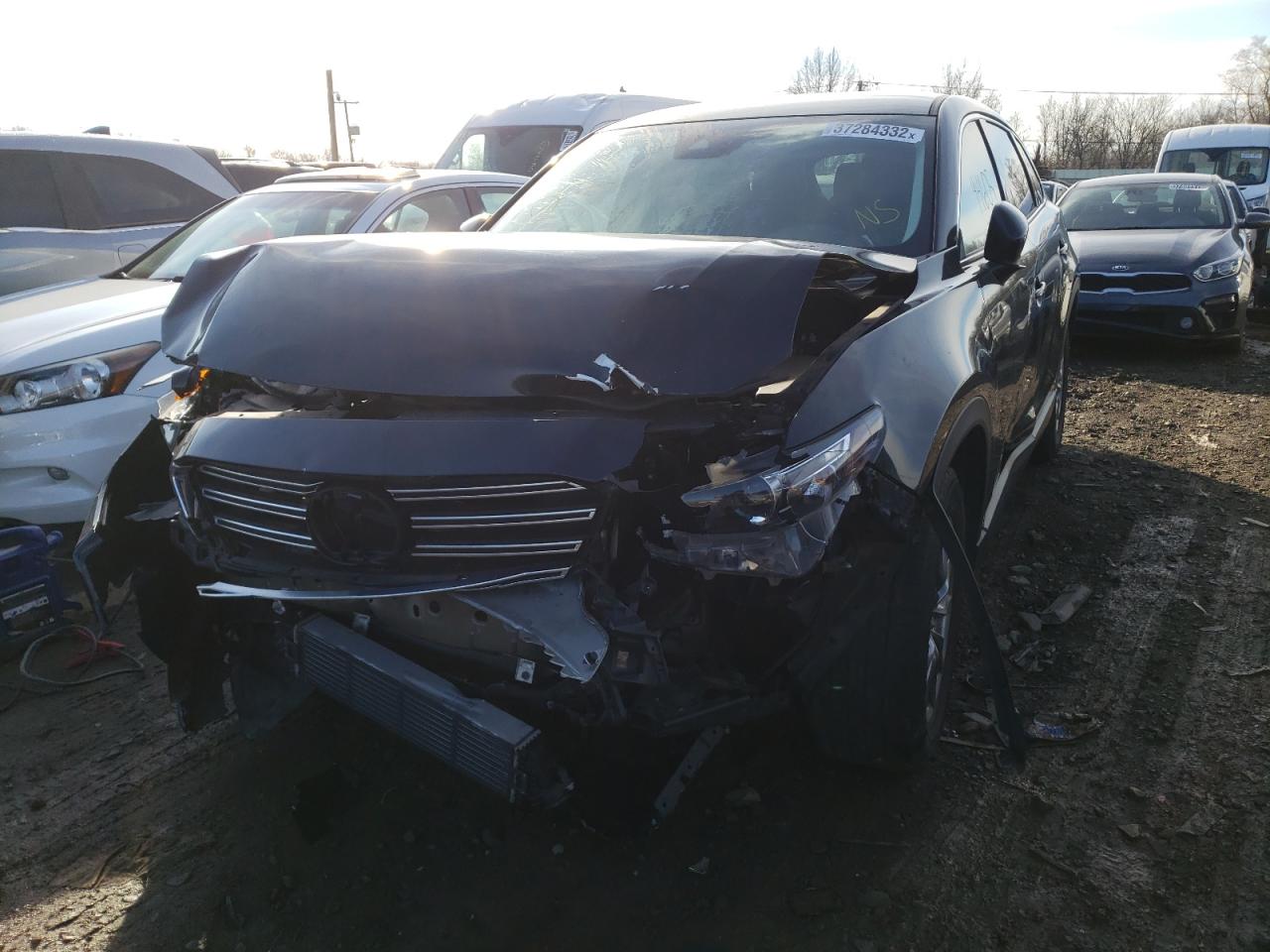 Photo 2 from auction – 2018 MAZDA CX-9 TOURI with VIN JM3TCBCY6J0225713