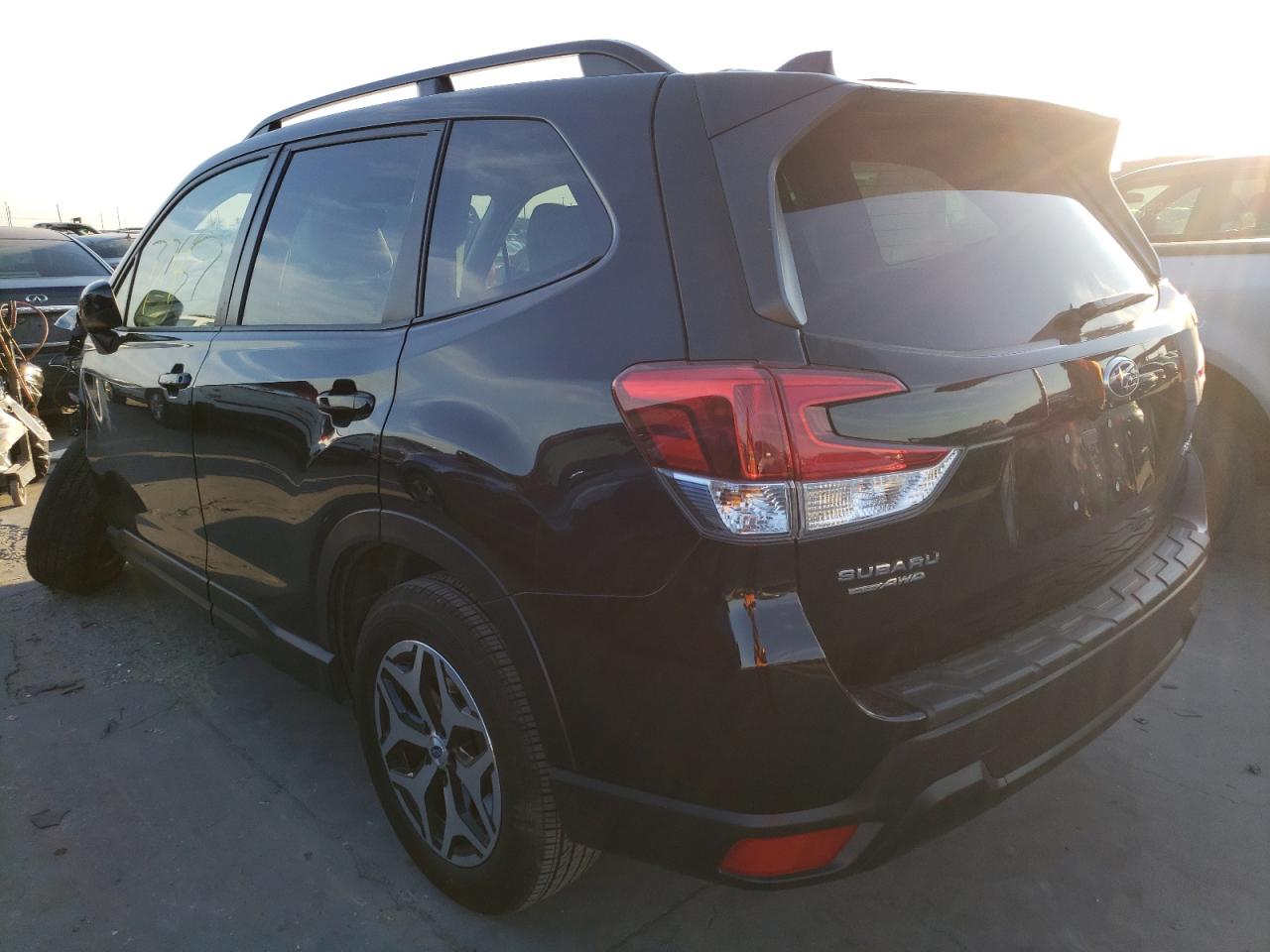 Photo 3 from auction – 2021 SUBARU FORESTER P with VIN JF2SKAJCXMH461541