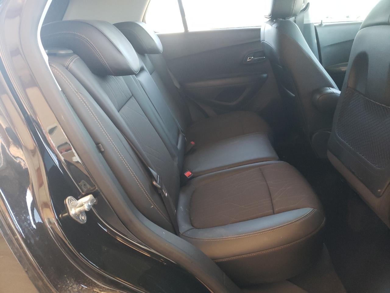 Photo 6 from auction – 2020 CHEVROLET TRAX 1LT with VIN KL7CJPSB3LB033761