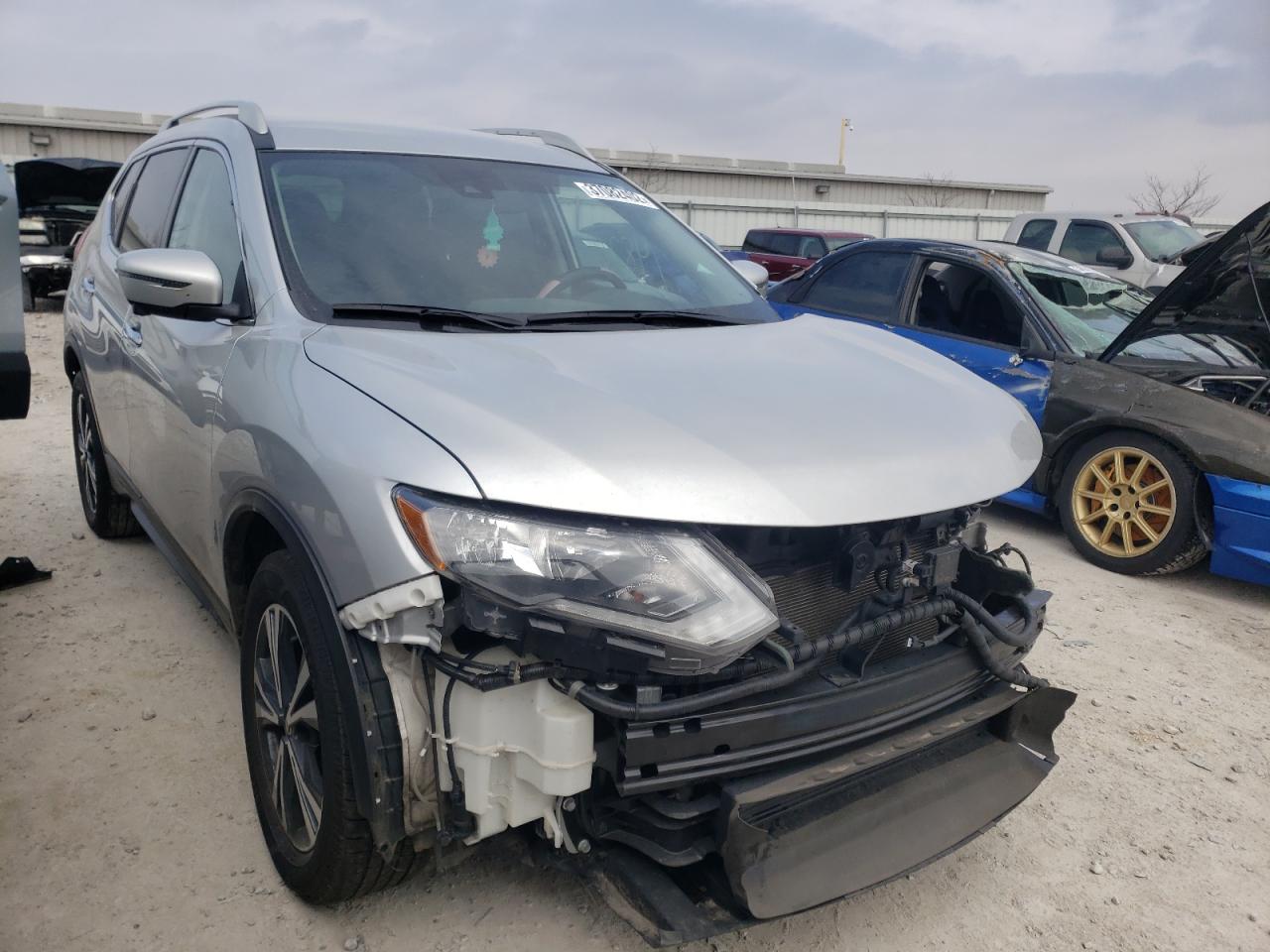 NISSAN ROGUE S 2019 with VIN 5N1AT2MVXKC755036 - Photo from auction