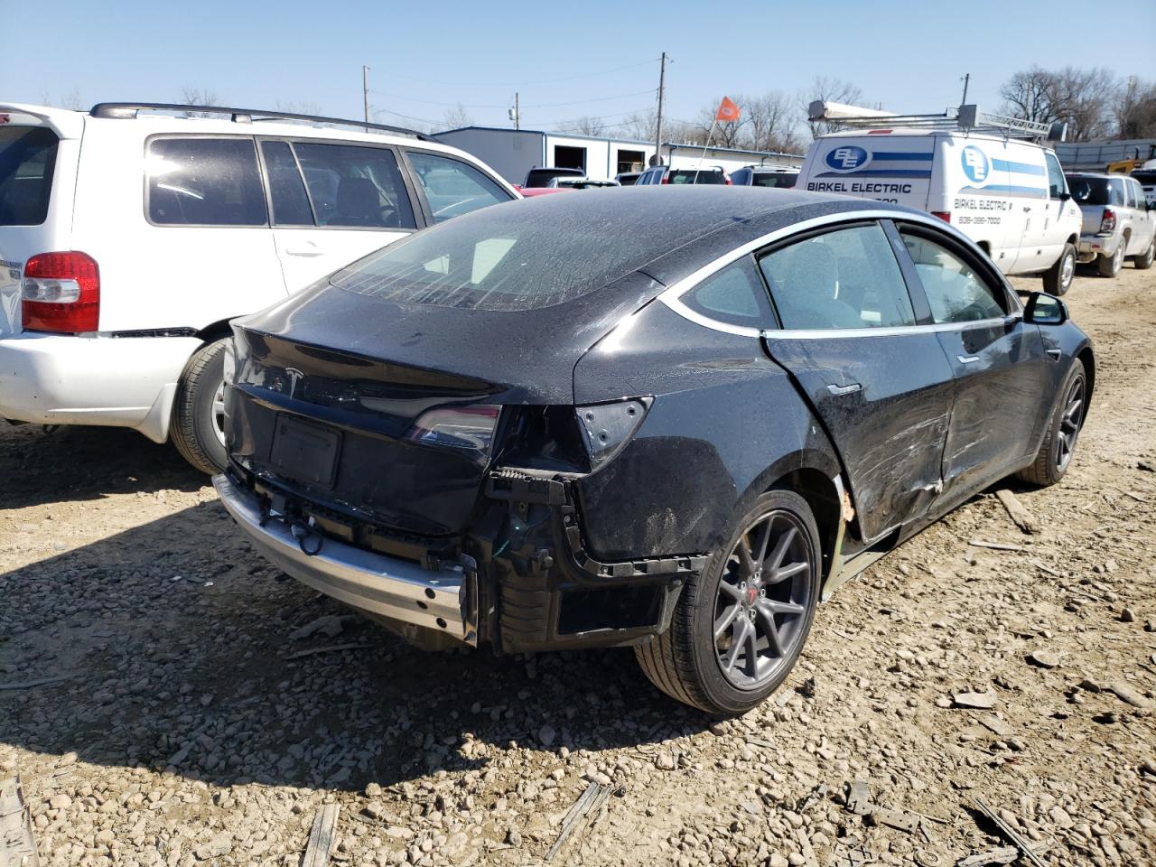 Photo 9 from auction – 2019 TESLA MODEL 3 with VIN 5YJ3E1EB6KF437150