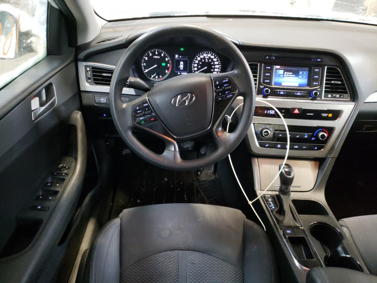 Photo 9 from auction – 2016 HYUNDAI SONATA SE with VIN 5NPE24AF0GH416301