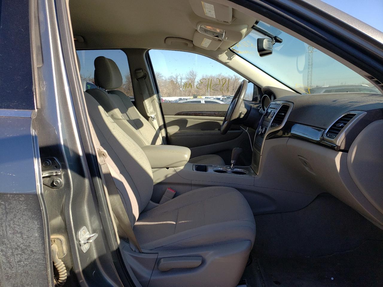 Photo 5 from auction – 2011 JEEP GRAND CHER with VIN 1J4RR4GG7BC577062