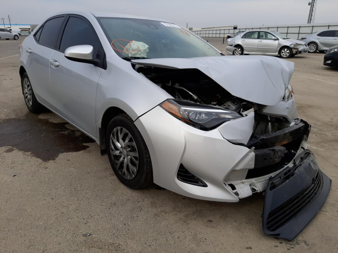 TOYOTA COROLLA L 2018 with VIN 2T1BURHE0JC030088 - Photo from auction