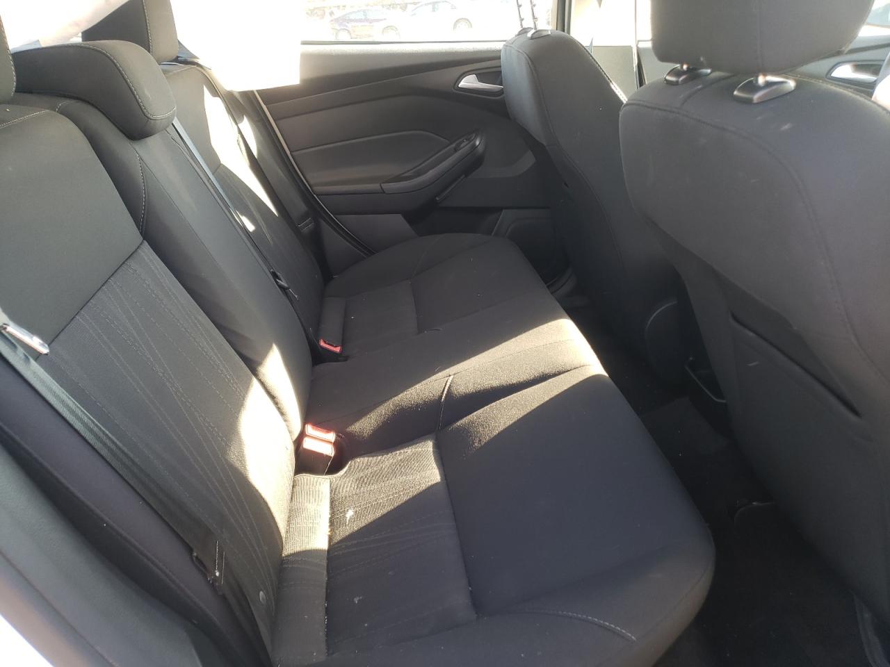 Photo 6 from auction – 2016 FORD FOCUS SE with VIN 1FADP3F25GL219722