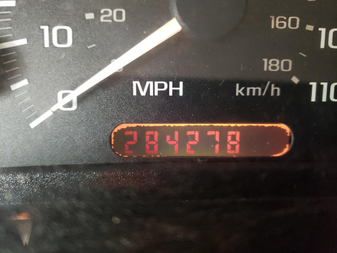 Photo 8 from auction – 2004 CHEVROLET CAVALIER with VIN 1G1JC52F947326122