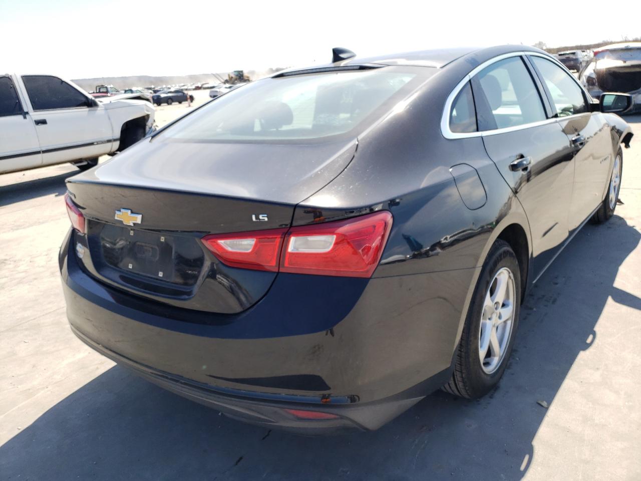 Photo 4 from auction – 2016 CHEVROLET MALIBU LS with VIN 1G1ZB5ST6GF283350
