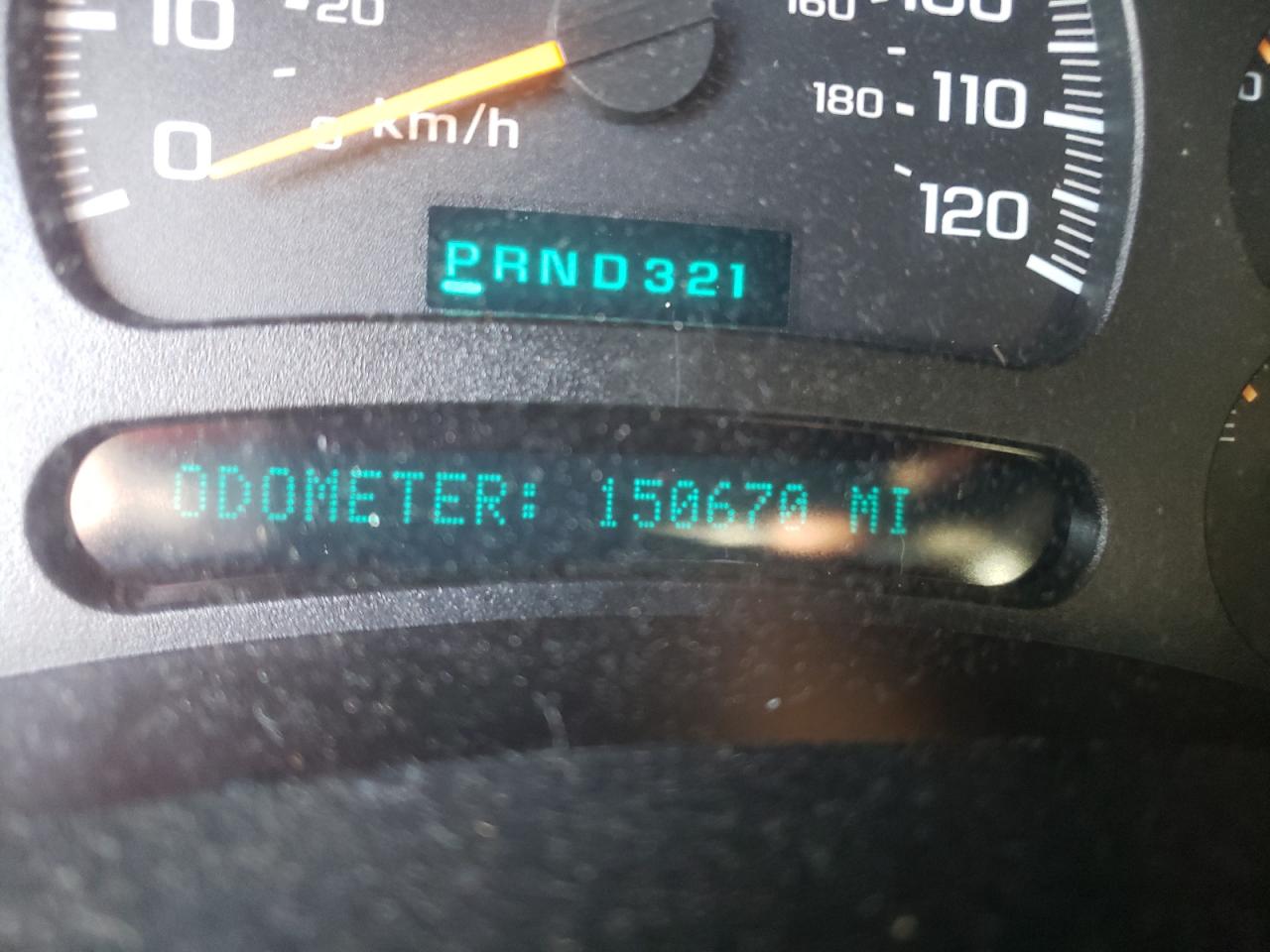Photo 8 from auction – 2004 CHEVROLET SILVERADO with VIN 2GCEK19V141106648