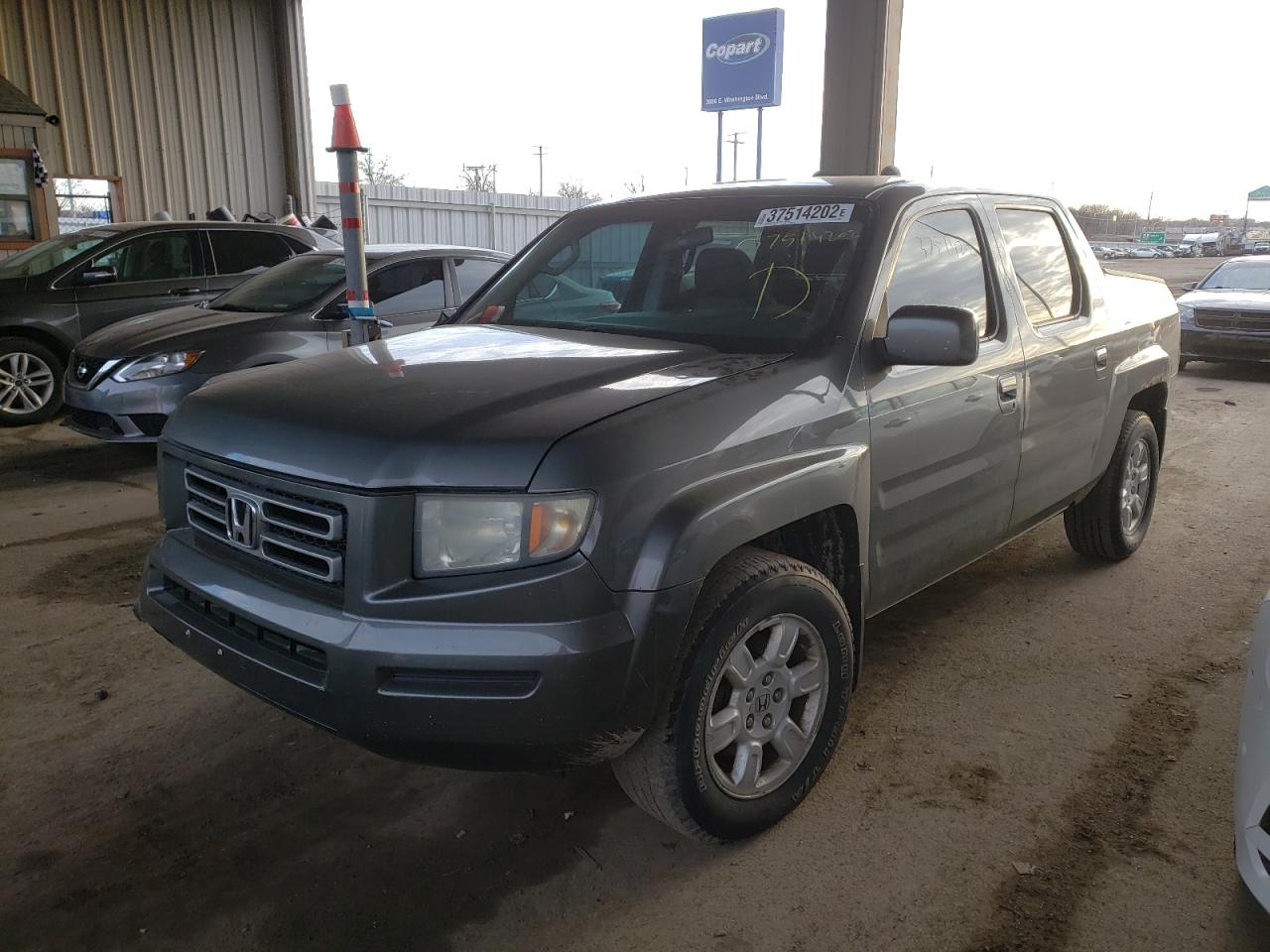 Photo 2 from auction – 2007 HONDA RIDGELINE with VIN 2HJYK16407H504515