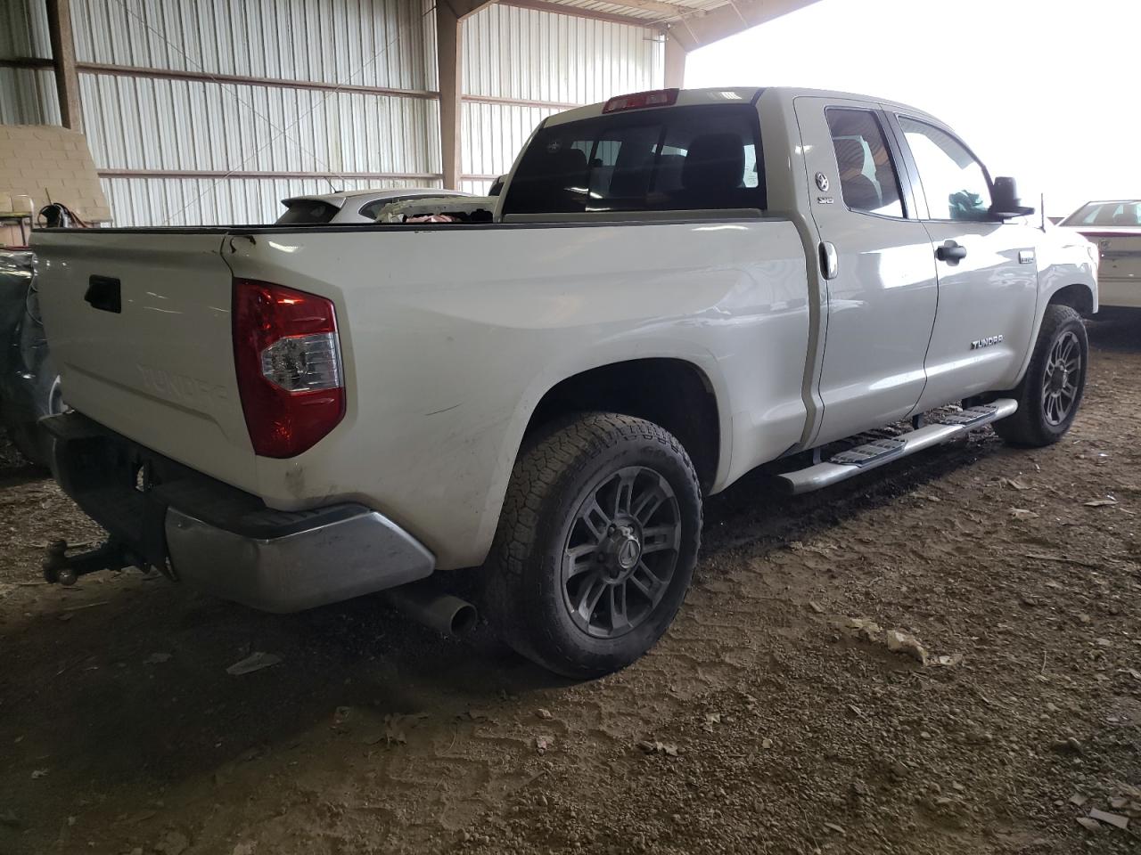 Photo 4 from auction – 2014 TOYOTA TUNDRA DOU with VIN 5TFRY5F18EX160381