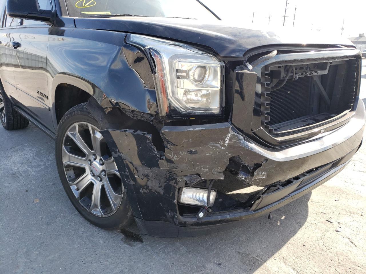 Photo 9 from auction – 2015 GMC YUKON DENA with VIN 1GKS2CKJ7FR552310