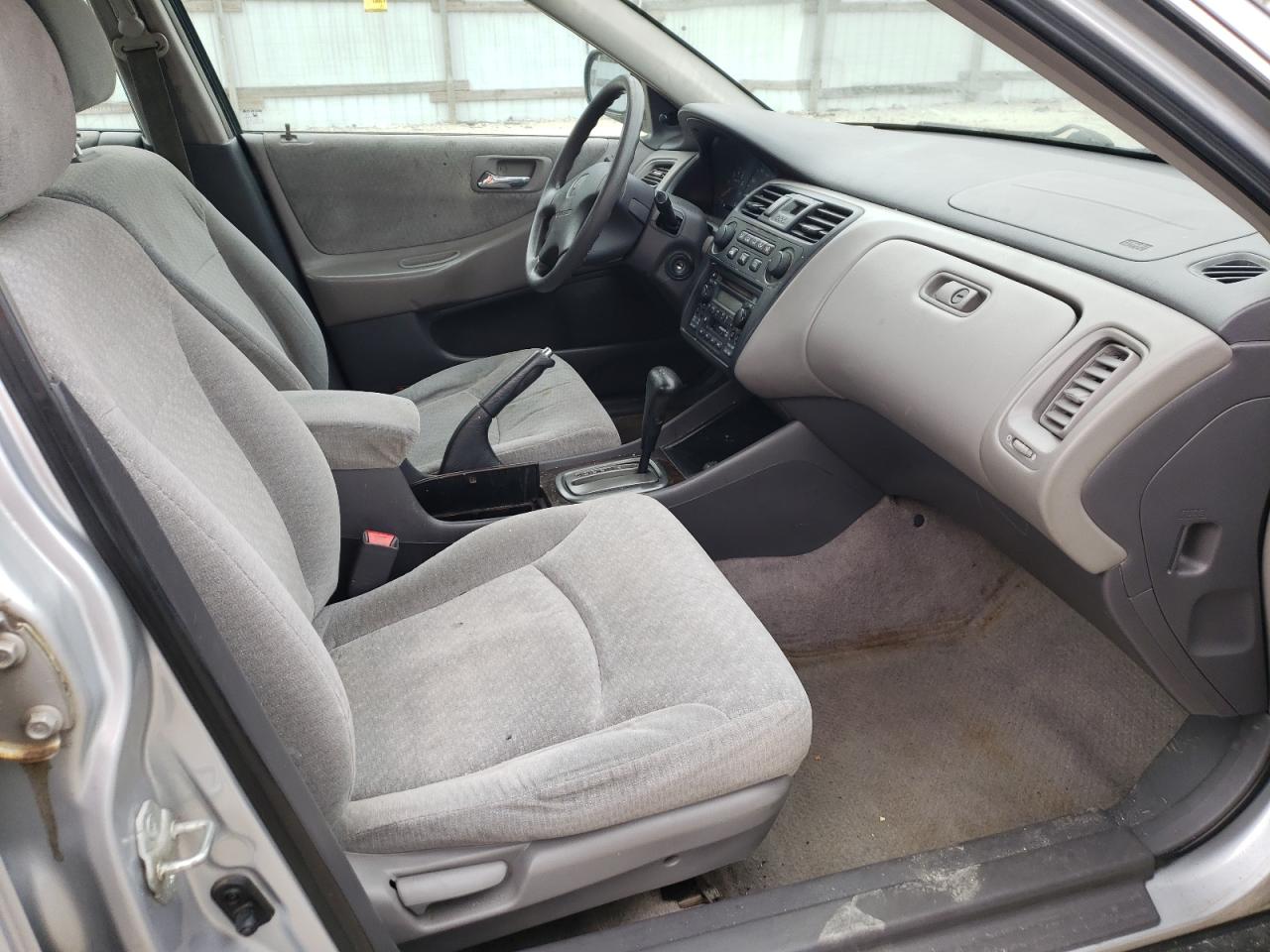 Photo 5 from auction – 2001 HONDA ACCORD VAL with VIN 1HGCF86631A115937