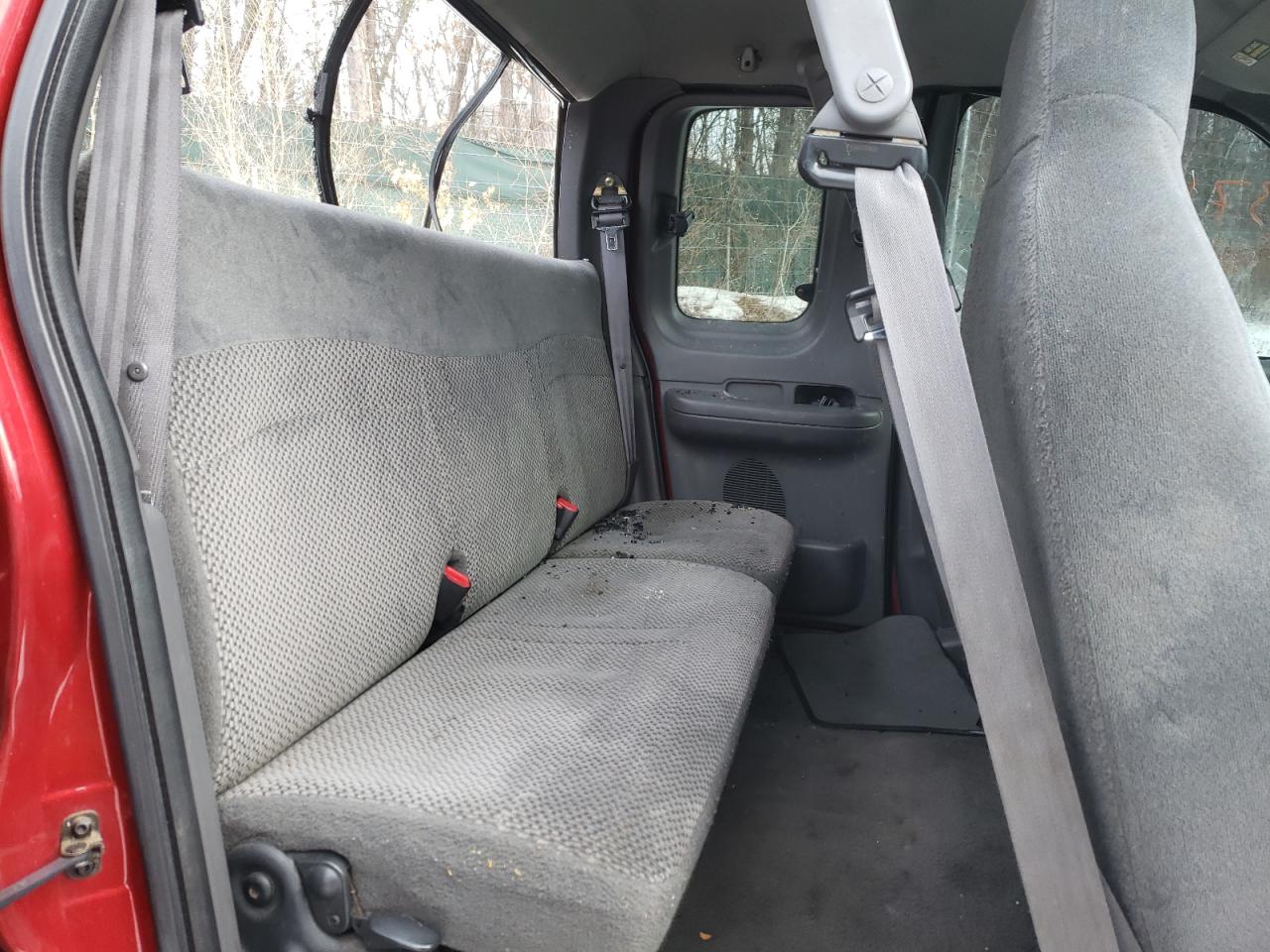 Photo 6 from auction – 2000 FORD F150 with VIN 1FTRX18L2YNB14278