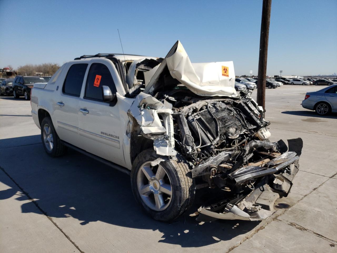 Photo 1 from auction – 2013 CHEVROLET AVALANCHE with VIN 3GNTKGE70DG295356