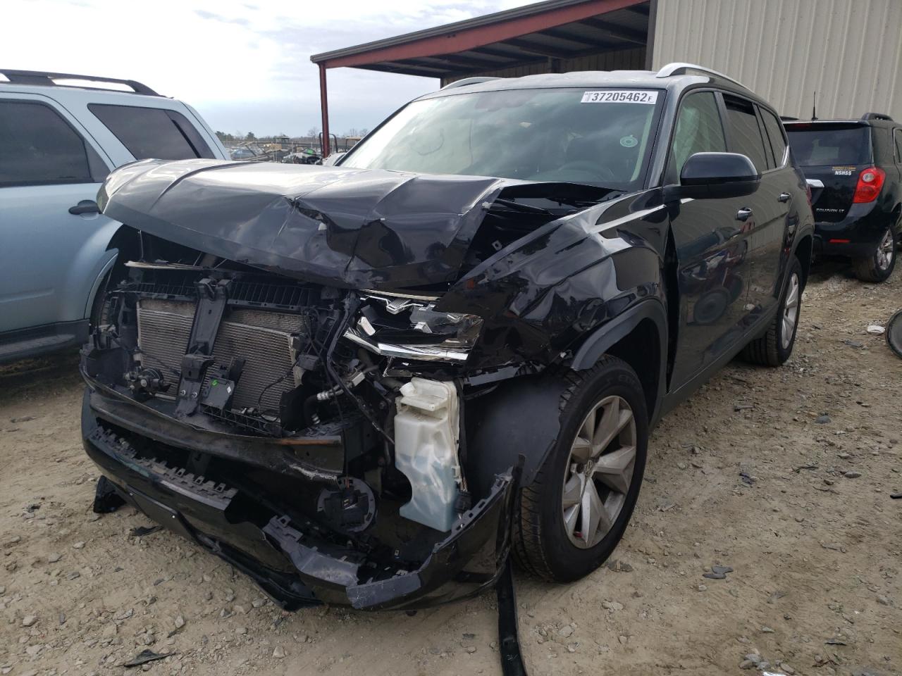 Photo 2 from auction – 2019 VOLKSWAGEN ATLAS SE with VIN 1V2LR2CA4KC575429