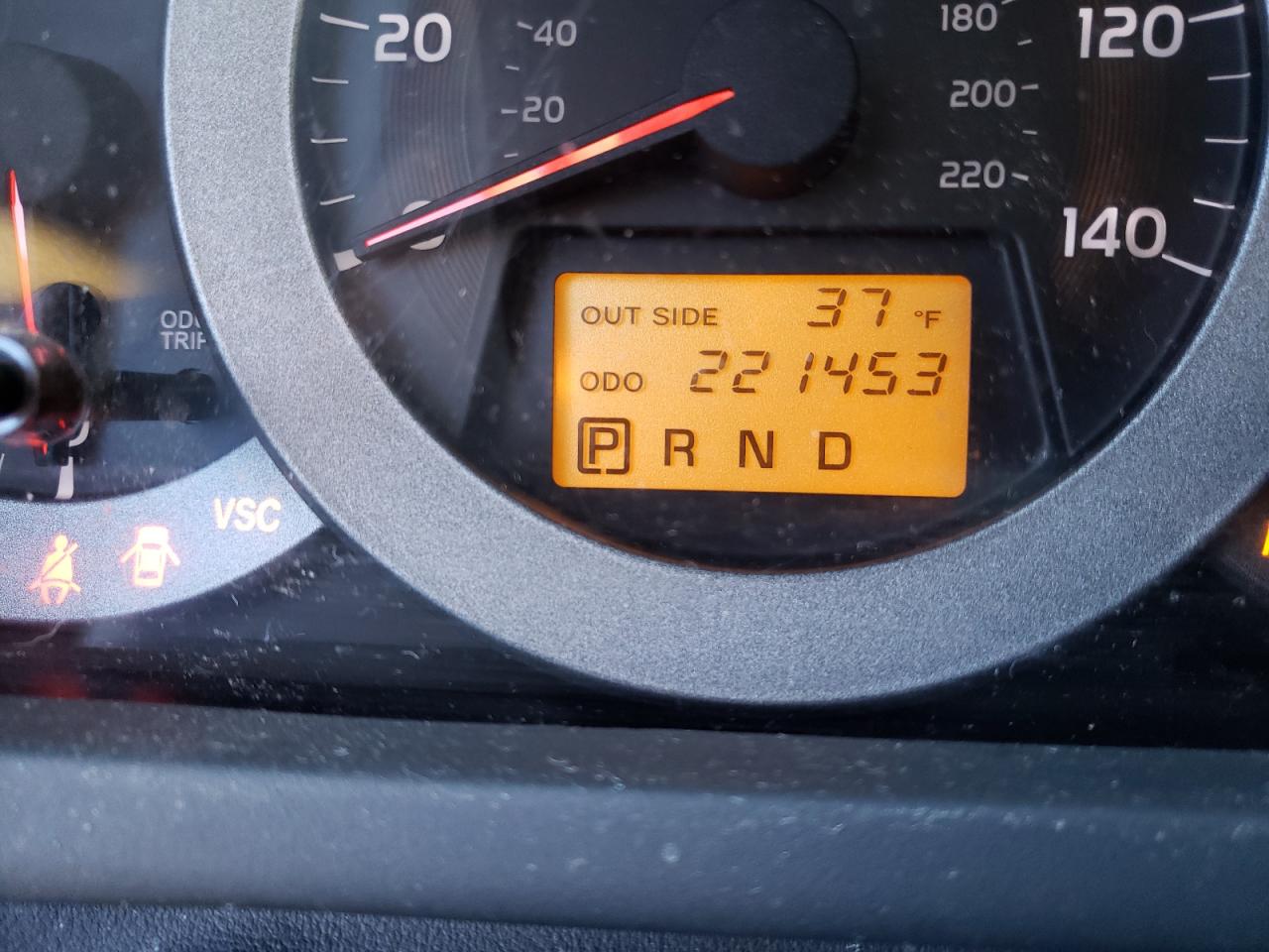 Photo 8 from auction – 2006 TOYOTA RAV4 with VIN JTMBD33V465005266