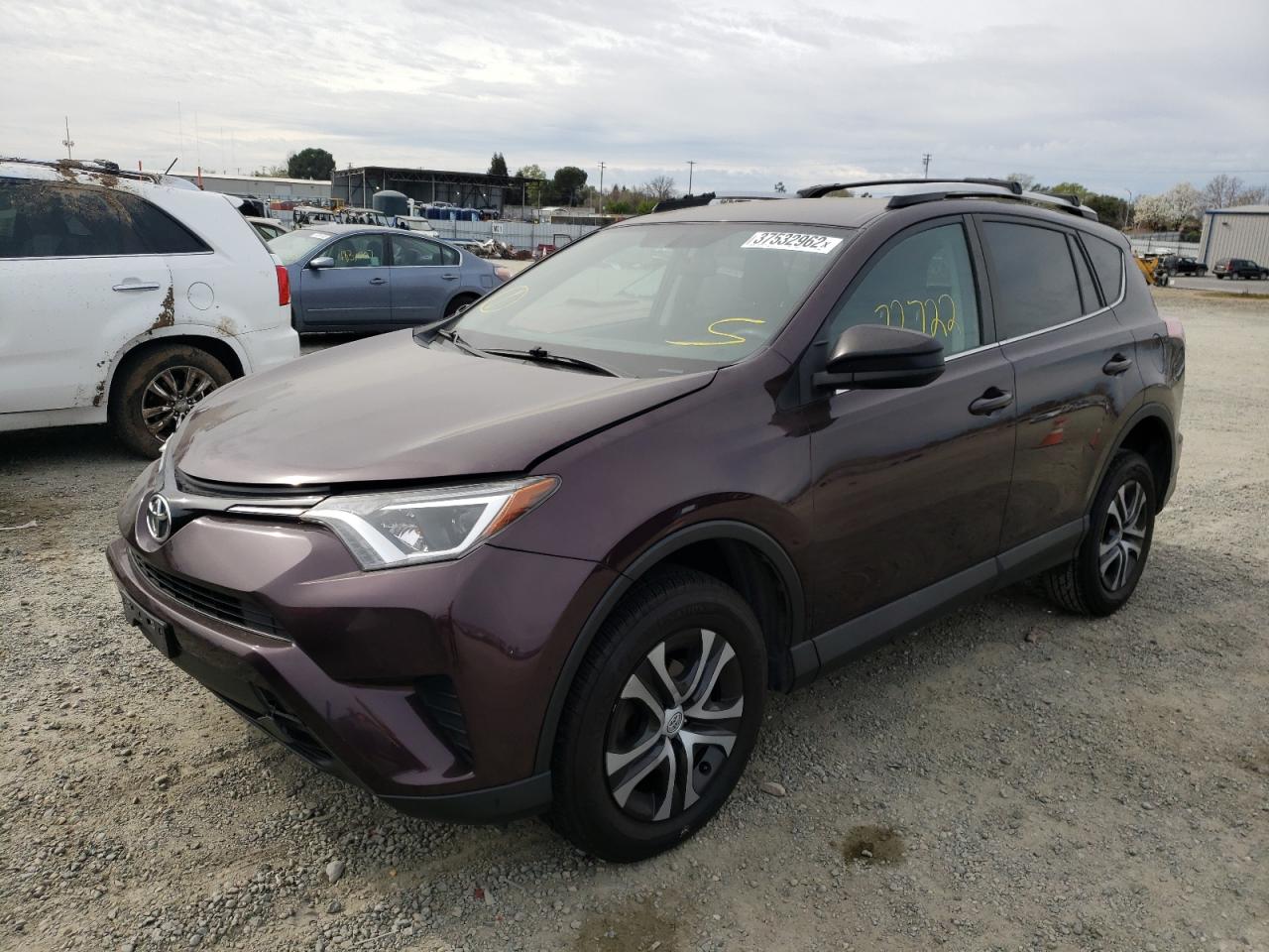 Photo 2 from auction – 2016 TOYOTA RAV4 LE with VIN 2T3ZFREV7GW286000