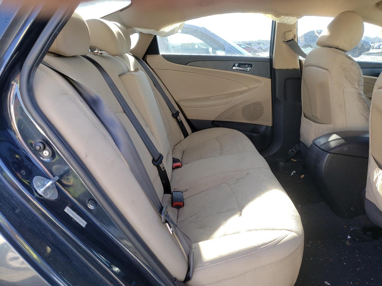 Photo 6 from auction – 2011 HYUNDAI SONATA GLS with VIN 5NPEB4AC3BH122258