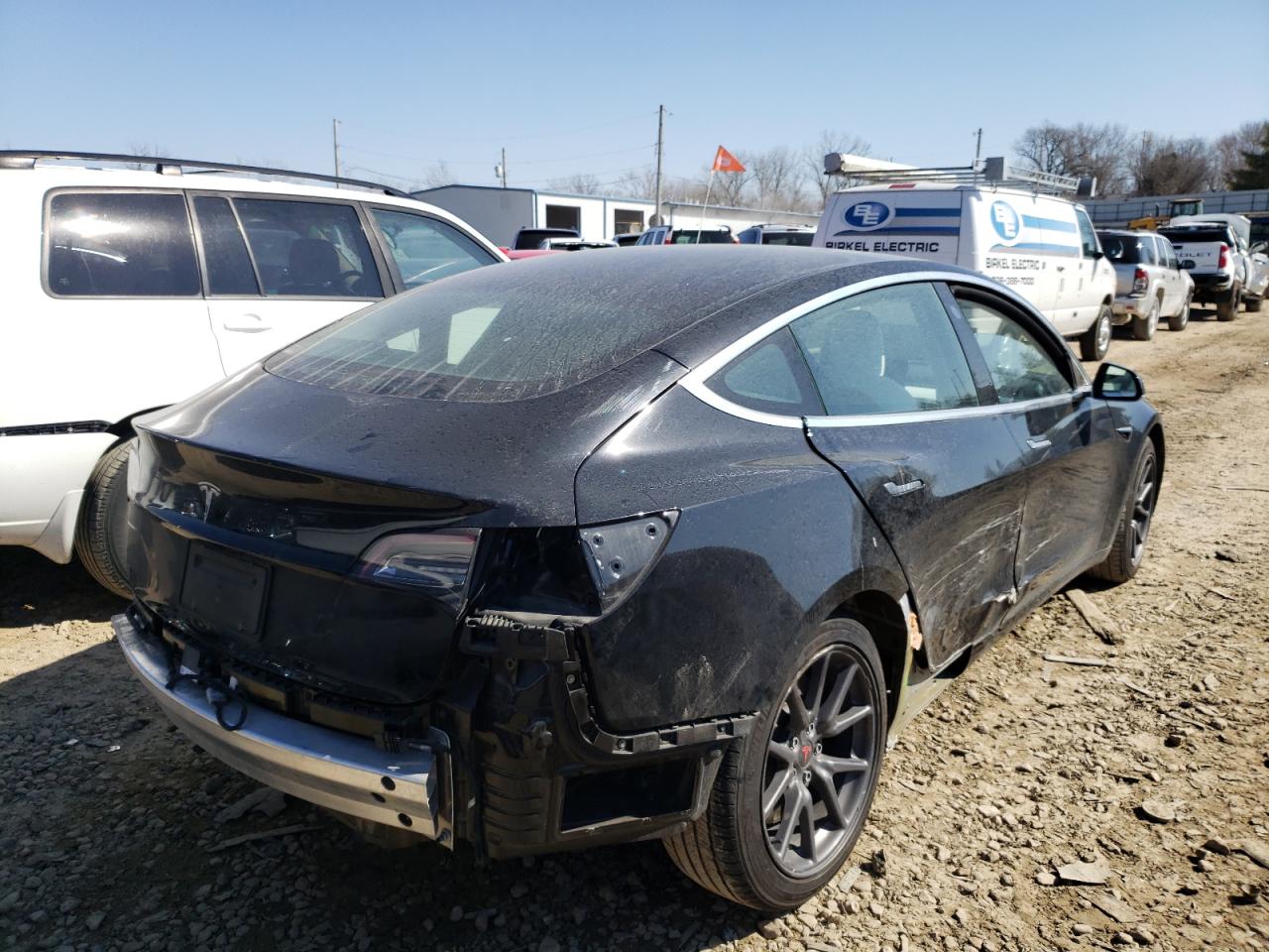Photo 4 from auction – 2019 TESLA MODEL 3 with VIN 5YJ3E1EB6KF437150