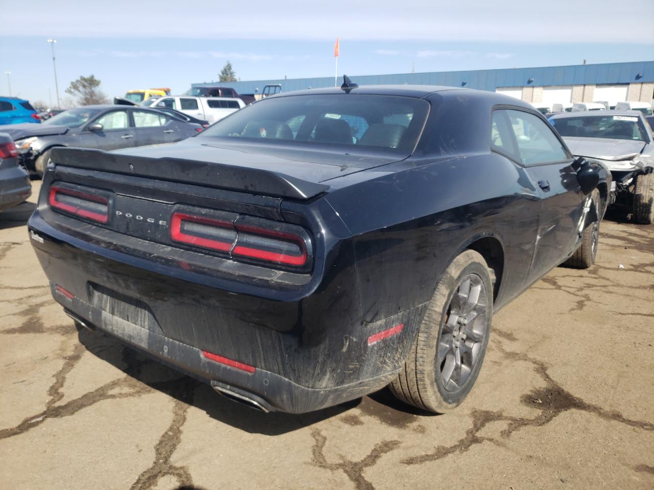 Photo 4 from auction – 2018 DODGE CHALLENGER with VIN 2C3CDZGG4JH323073