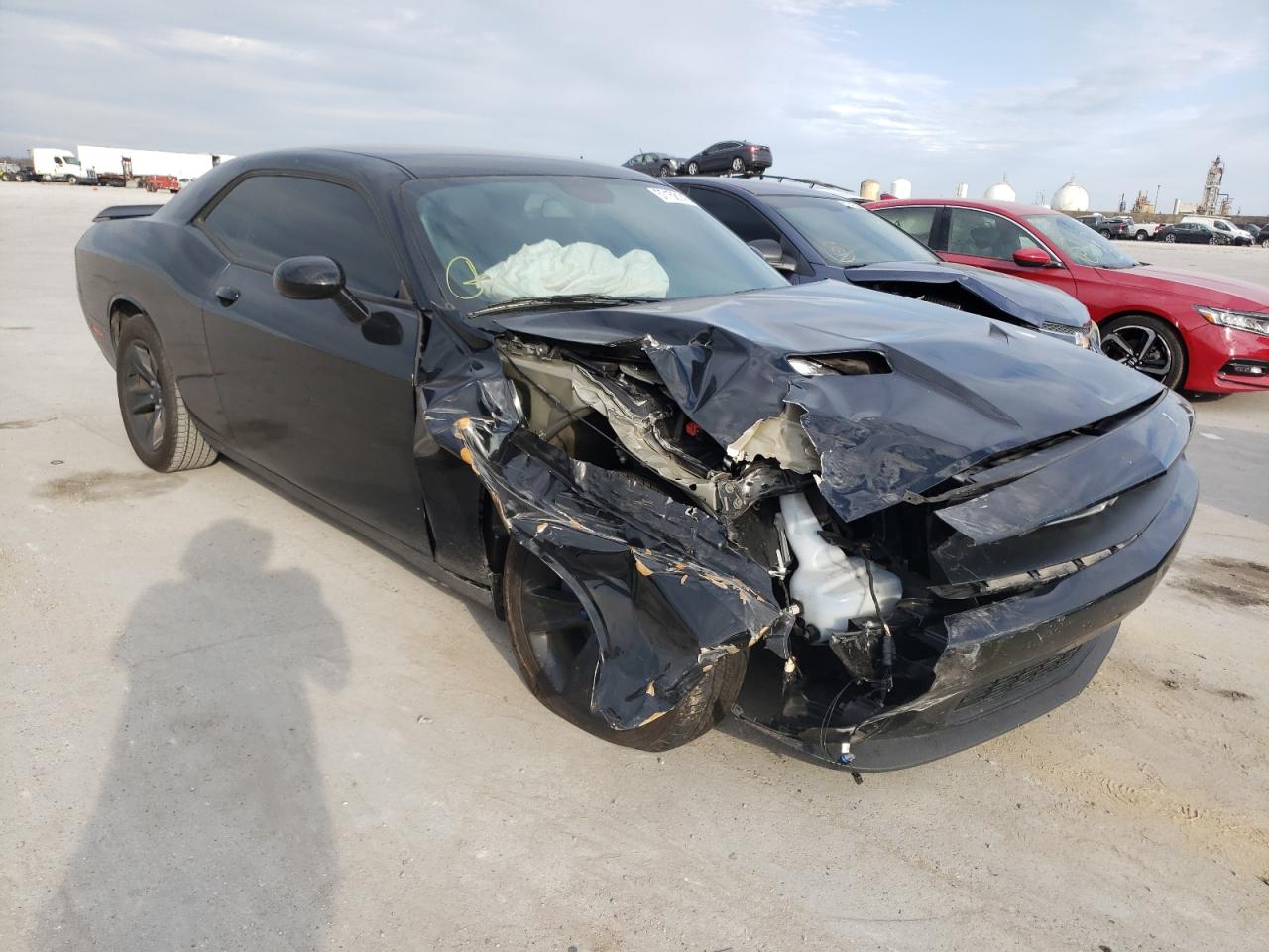 DODGE CHALLENGER 2019 with VIN 2C3CDZAG1KH672475 - Photo from auction