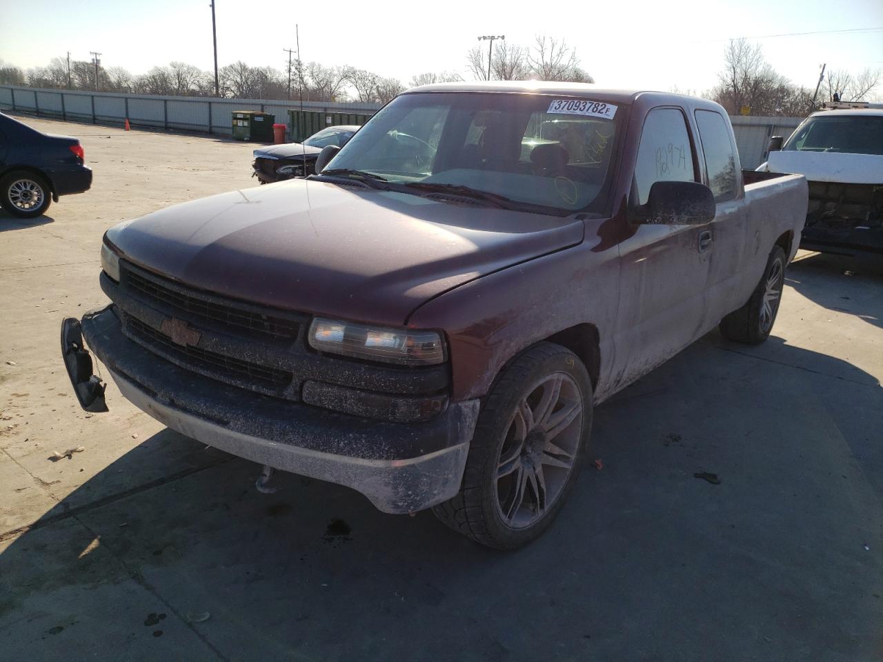 Photo 2 from auction – 2001 CHEVROLET SILVERADO with VIN 2GCEC19V211223664