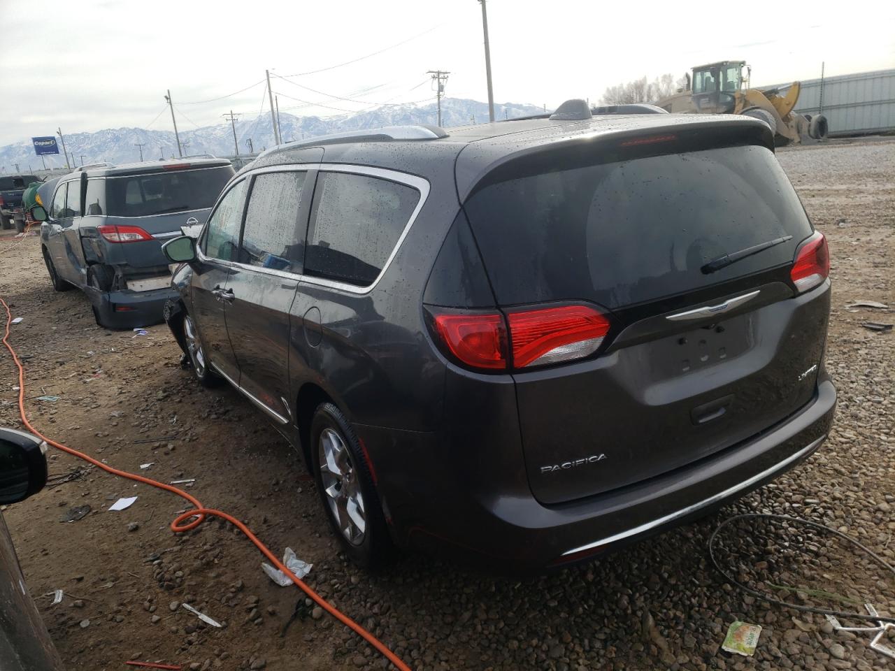 Photo 3 from auction – 2017 CHRYSLER PACIFICA L with VIN 2C4RC1GG0HR709133