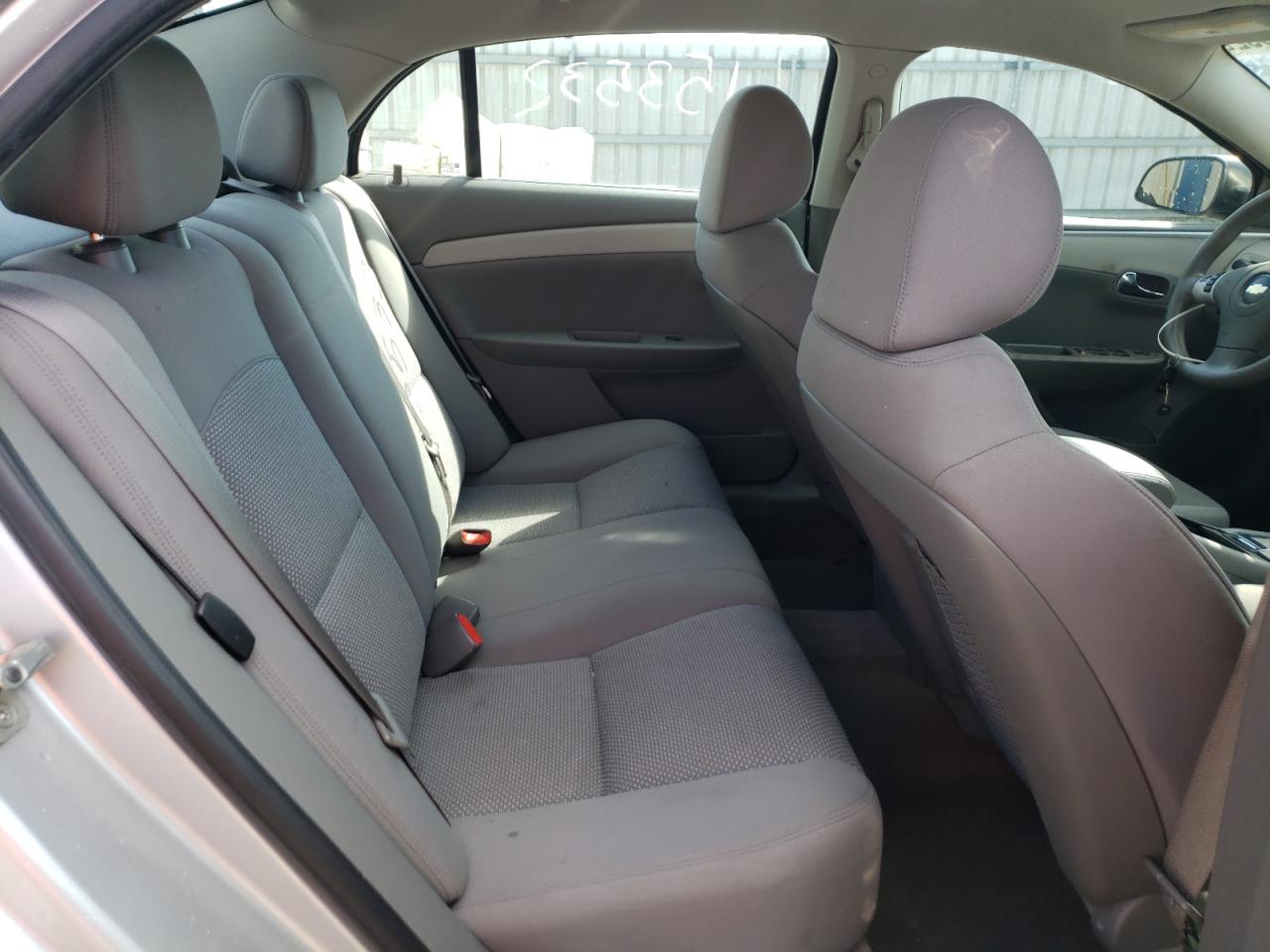Photo 6 from auction – 2010 CHEVROLET MALIBU LS with VIN 1G1ZB5EB5A4117004