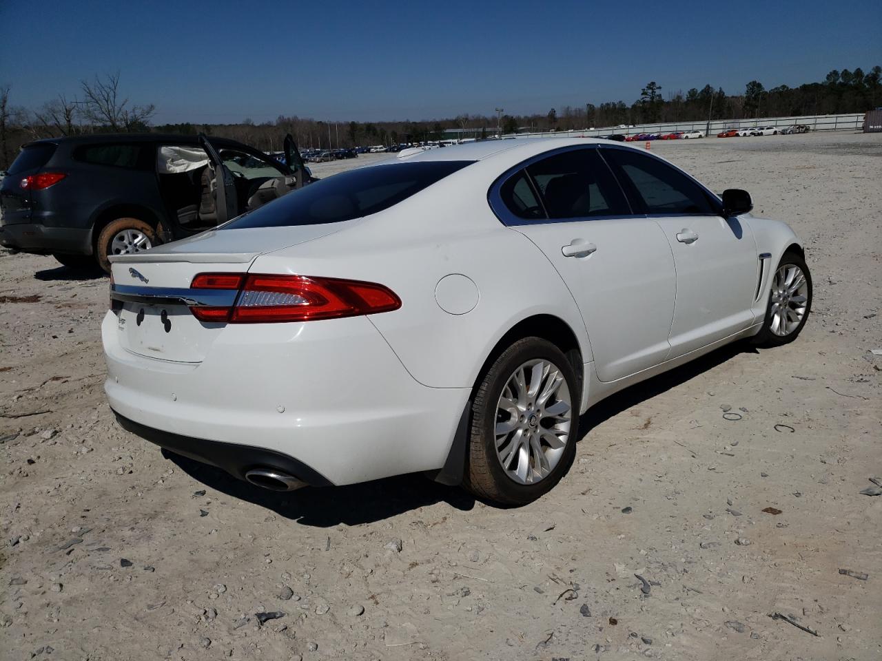 Photo 4 from auction – 2012 JAGUAR XF with VIN SAJWA0FB5CLS54758
