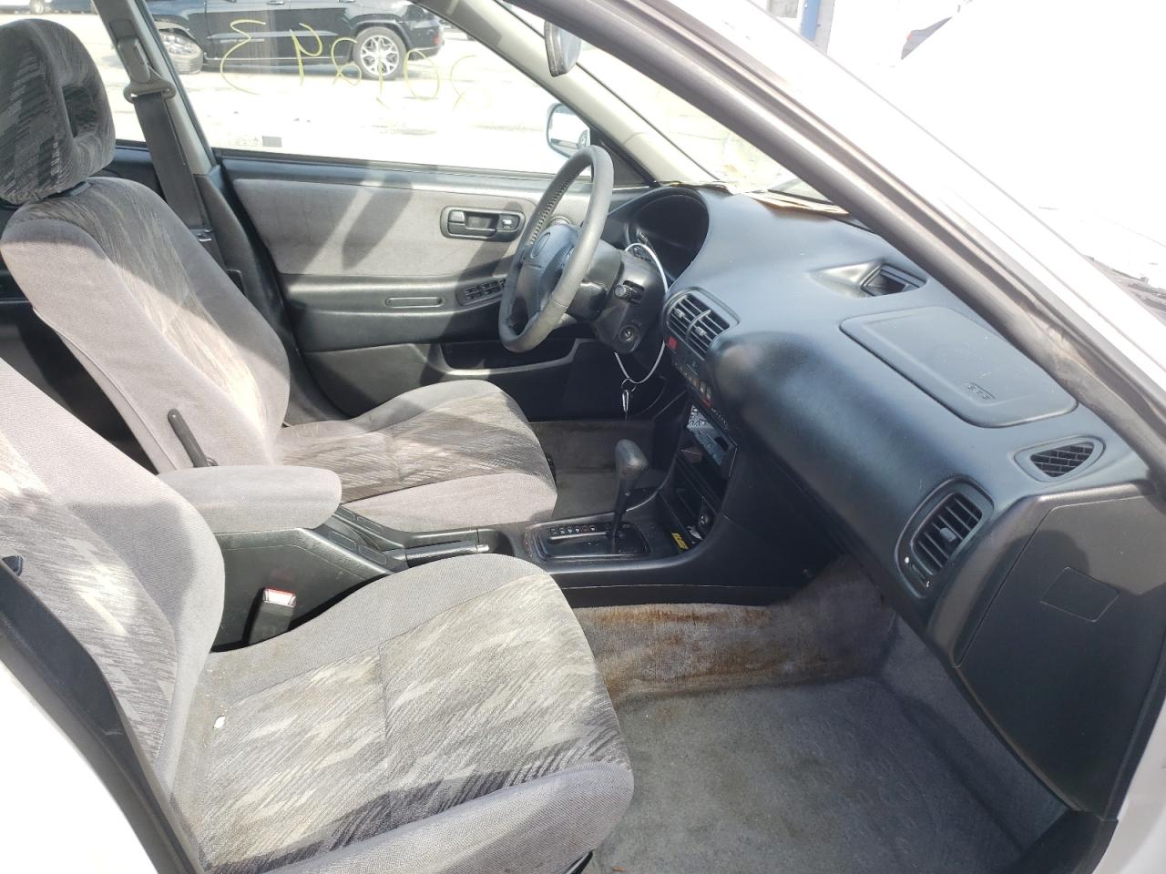 Photo 5 from auction – 2000 ACURA INTEGRA LS with VIN JH4DB7652YS002595