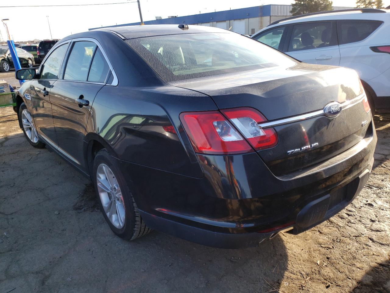 Photo 3 from auction – 2011 FORD TAURUS SEL with VIN 1FAHP2EW3BG104294