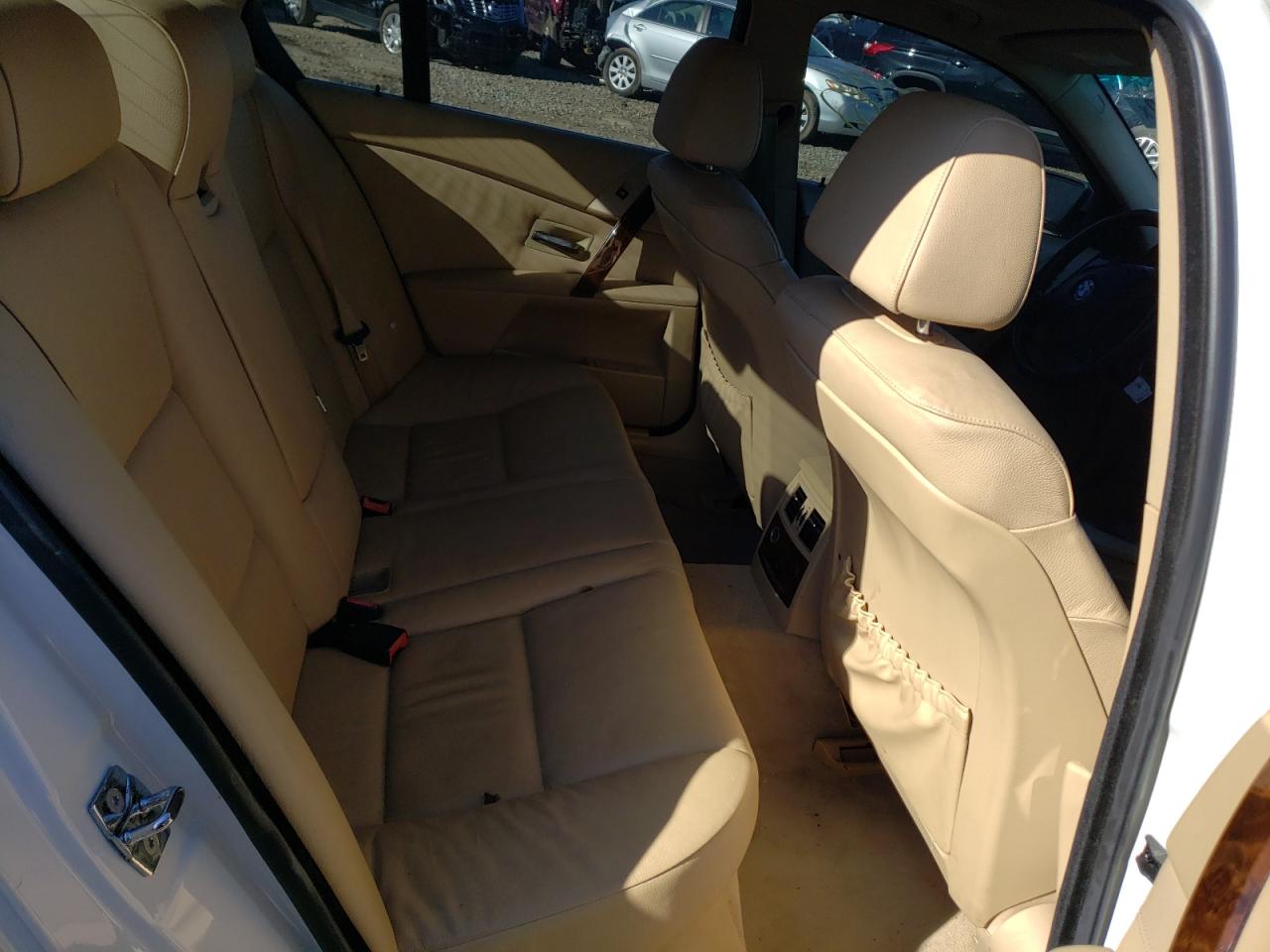 Photo 6 from auction – 2007 BMW 525 I with VIN WBANE53517CW65829