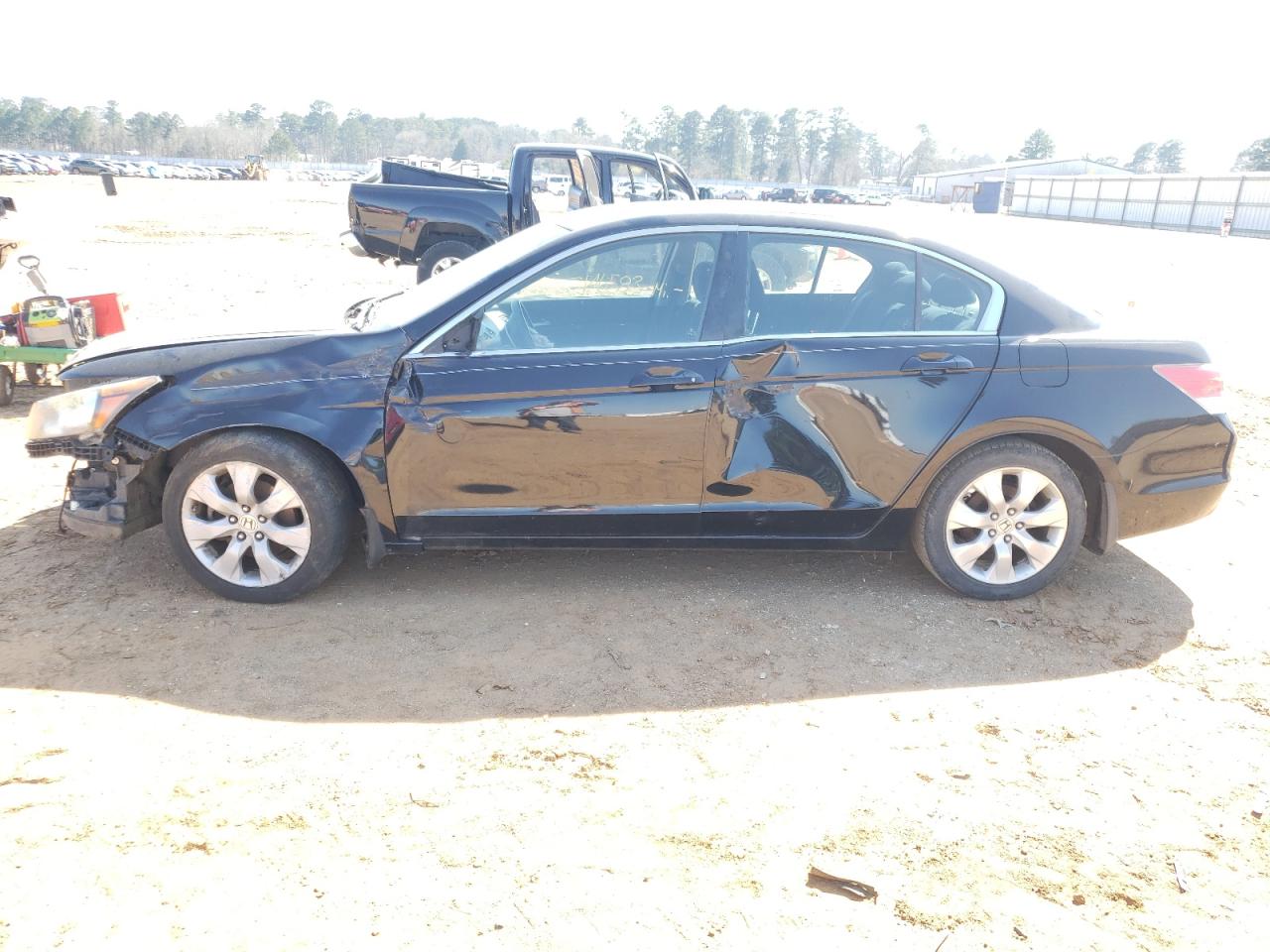 Photo 9 from auction – 2008 HONDA ACCORD EX with VIN JHMCP26778C021235