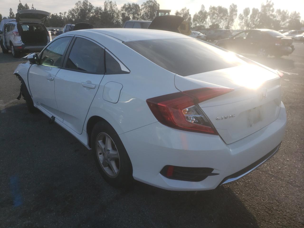 Photo 3 from auction – 2020 HONDA CIVIC LX with VIN 19XFC2F65LE202465