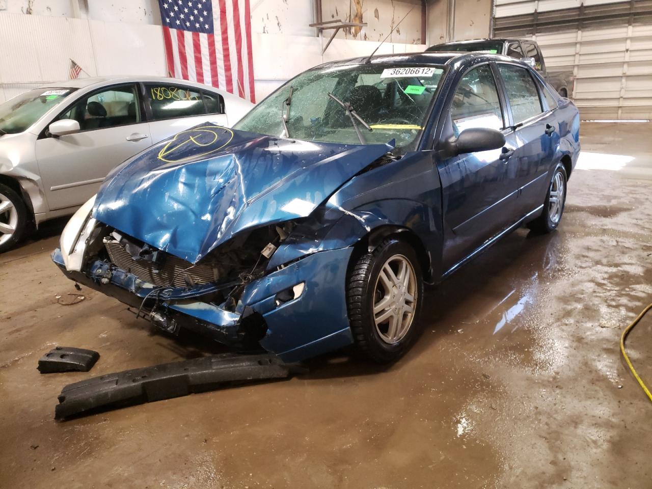 Photo 2 from auction – 2000 FORD FOCUS SE with VIN 1FAFP34P4YW419823