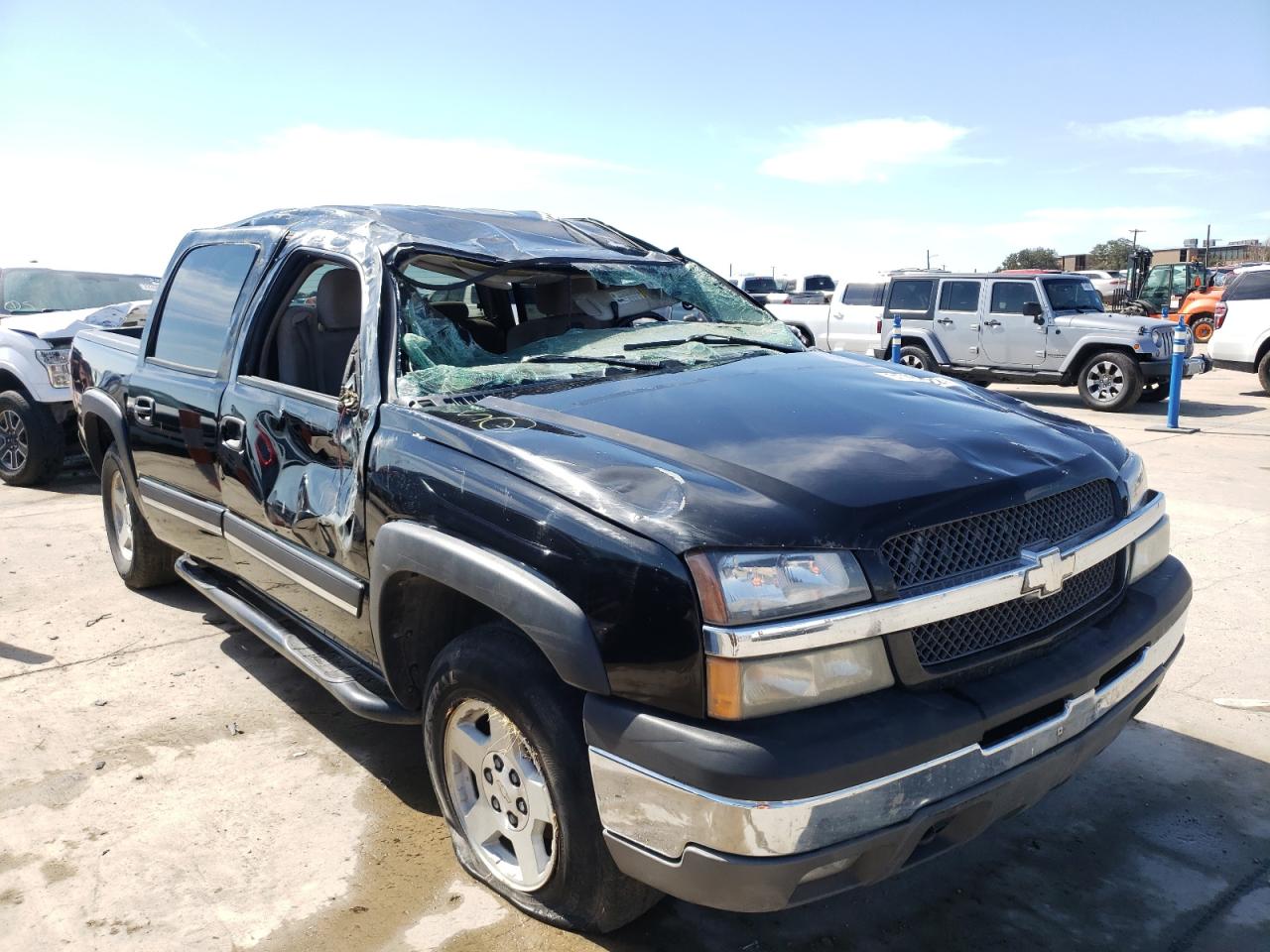 CHEVROLET SILVERADO 2004 with VIN 2GCEK13T141348668 - Photo from auction