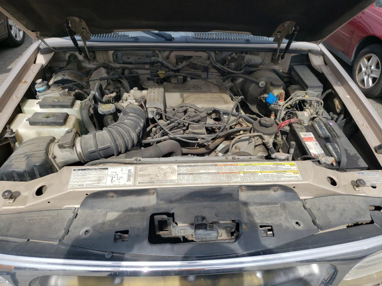 Photo 7 from auction – 1998 FORD EXPLORER with VIN 1FMZU35P1WZA55401