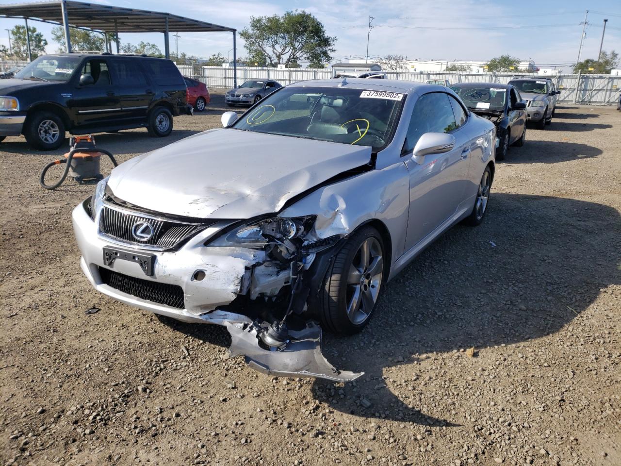 Photo 2 from auction – 2011 LEXUS IS 250 with VIN JTHFF2C26B2518850