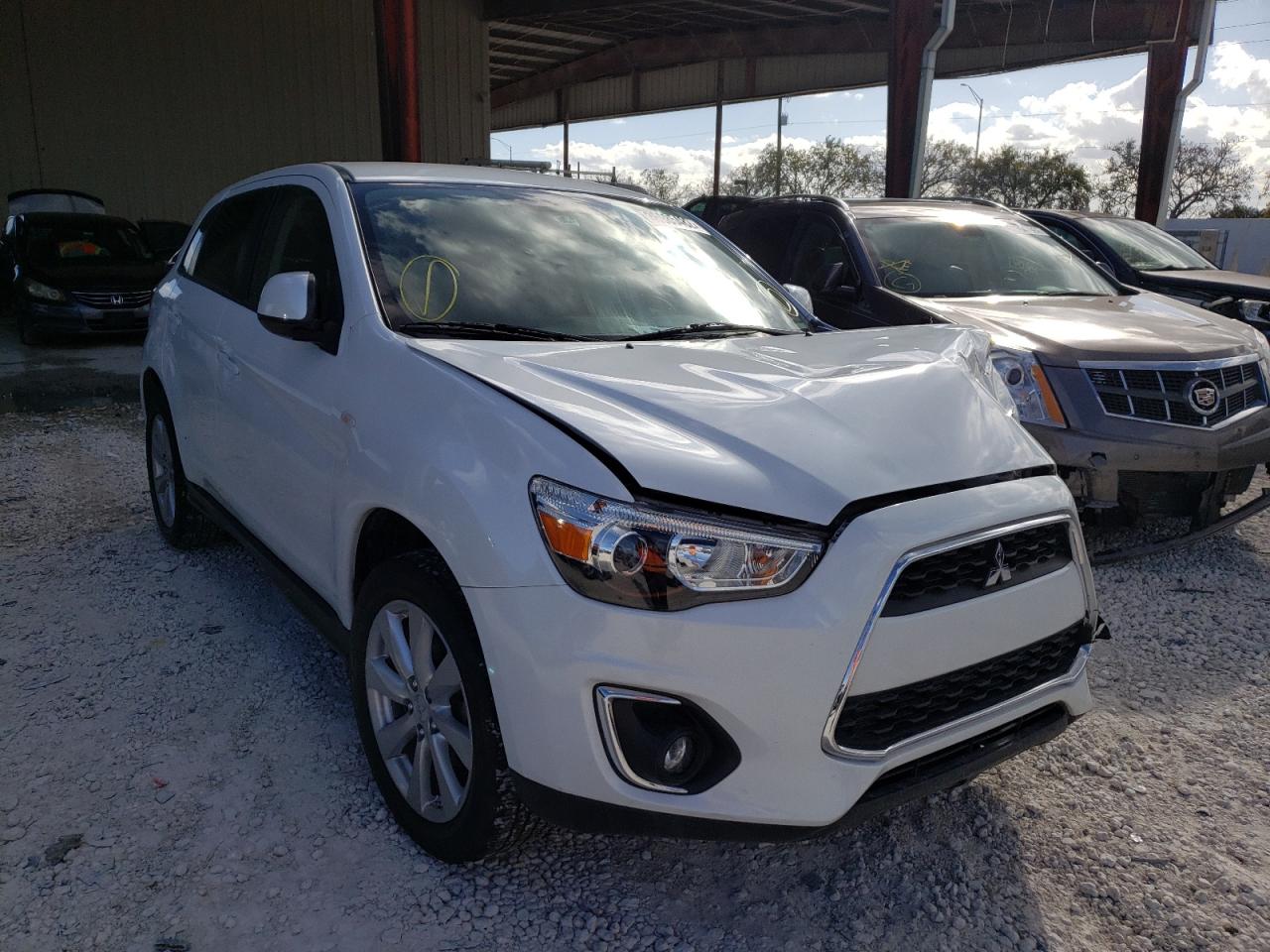 MITSUBISHI OUTLANDER 2015 with VIN 4A4AP3AU5FE058936 - Photo from auction