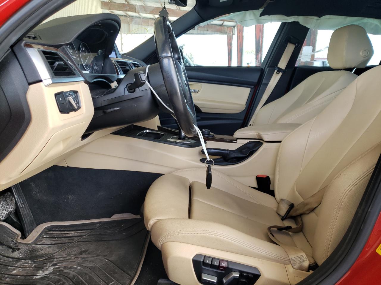 Photo 5 from auction – 2017 BMW 320 I with VIN WBA8E1G35HNU14672