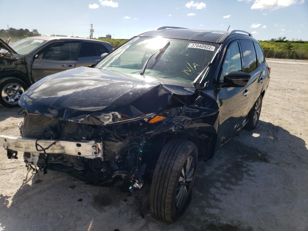 Photo 2 from auction – 2018 NISSAN PATHFINDER with VIN 5N1DR2MM1JC645140