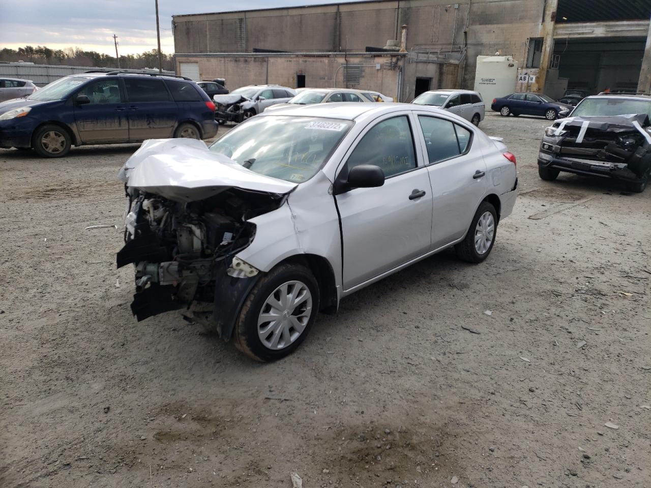 Photo 2 from auction – 2015 NISSAN VERSA S with VIN 3N1CN7AP6FL892434