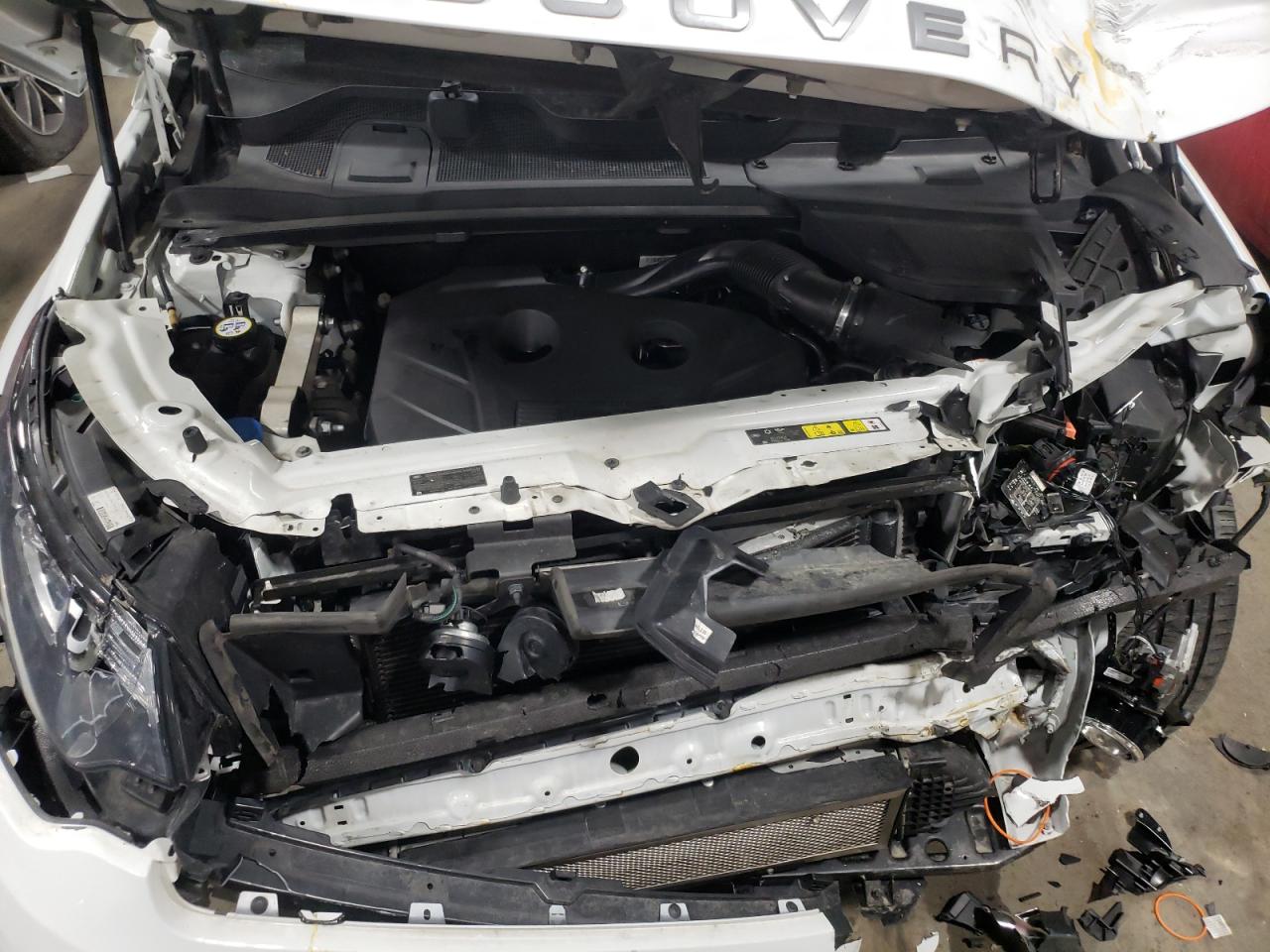 Photo 7 from auction – 2015 LAND ROVER DISCOVERY with VIN SALCR2BG0FH536801