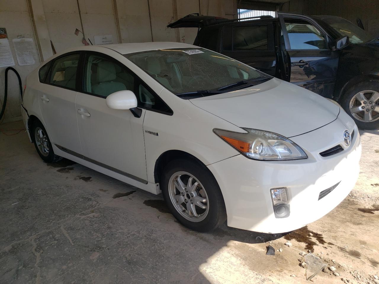 TOYOTA PRIUS 2011 with VIN JTDKN3DU0B1399708 - Photo from auction
