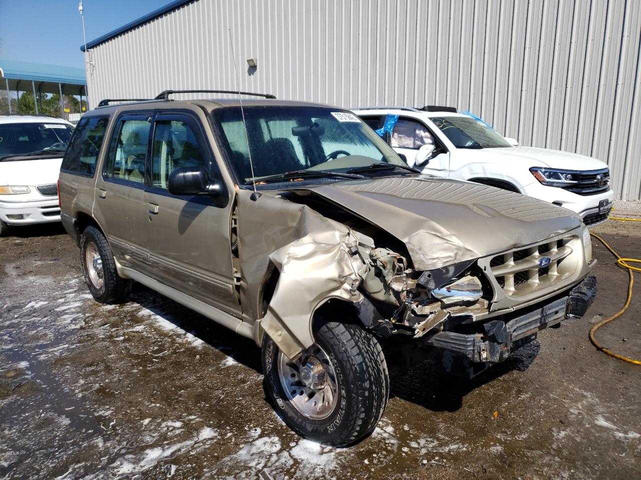 Photo 9 from auction – 2000 FORD EXPLORER X with VIN 1FMZU62XXYUA75944