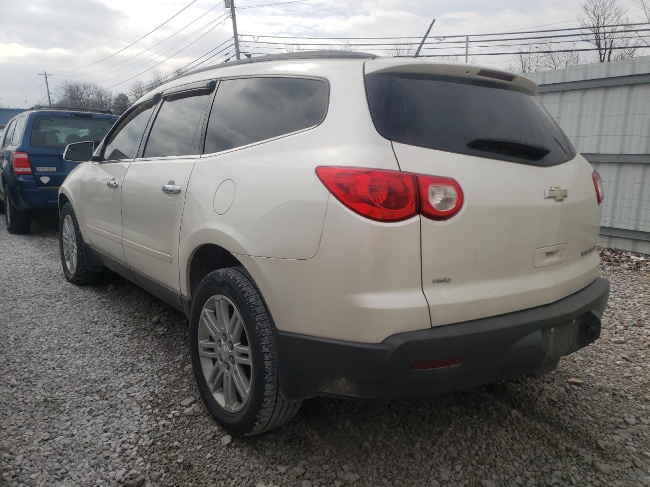 Photo 3 from auction – 2011 CHEVROLET TRAVERSE L with VIN 1GNKVGEDXBJ113697