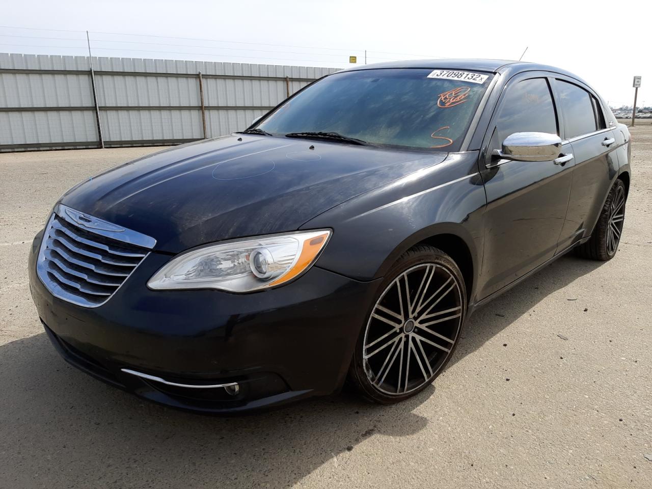 Photo 2 from auction – 2011 CHRYSLER 200 LIMITE with VIN 1C3BC2FG0BN506079