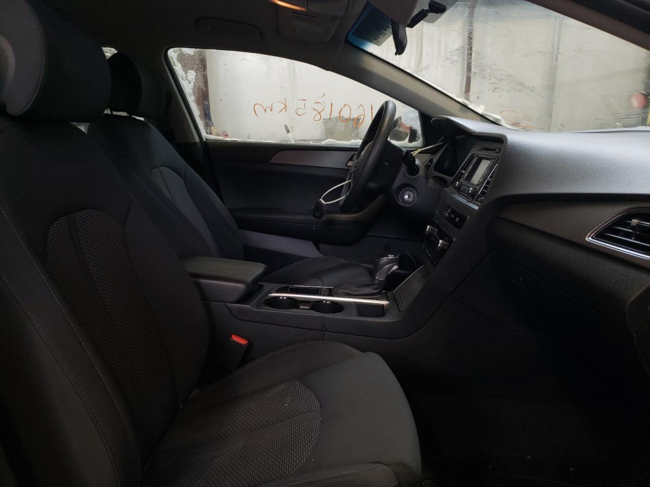 Photo 5 from auction – 2016 HYUNDAI SONATA SE with VIN 5NPE24AF0GH416301