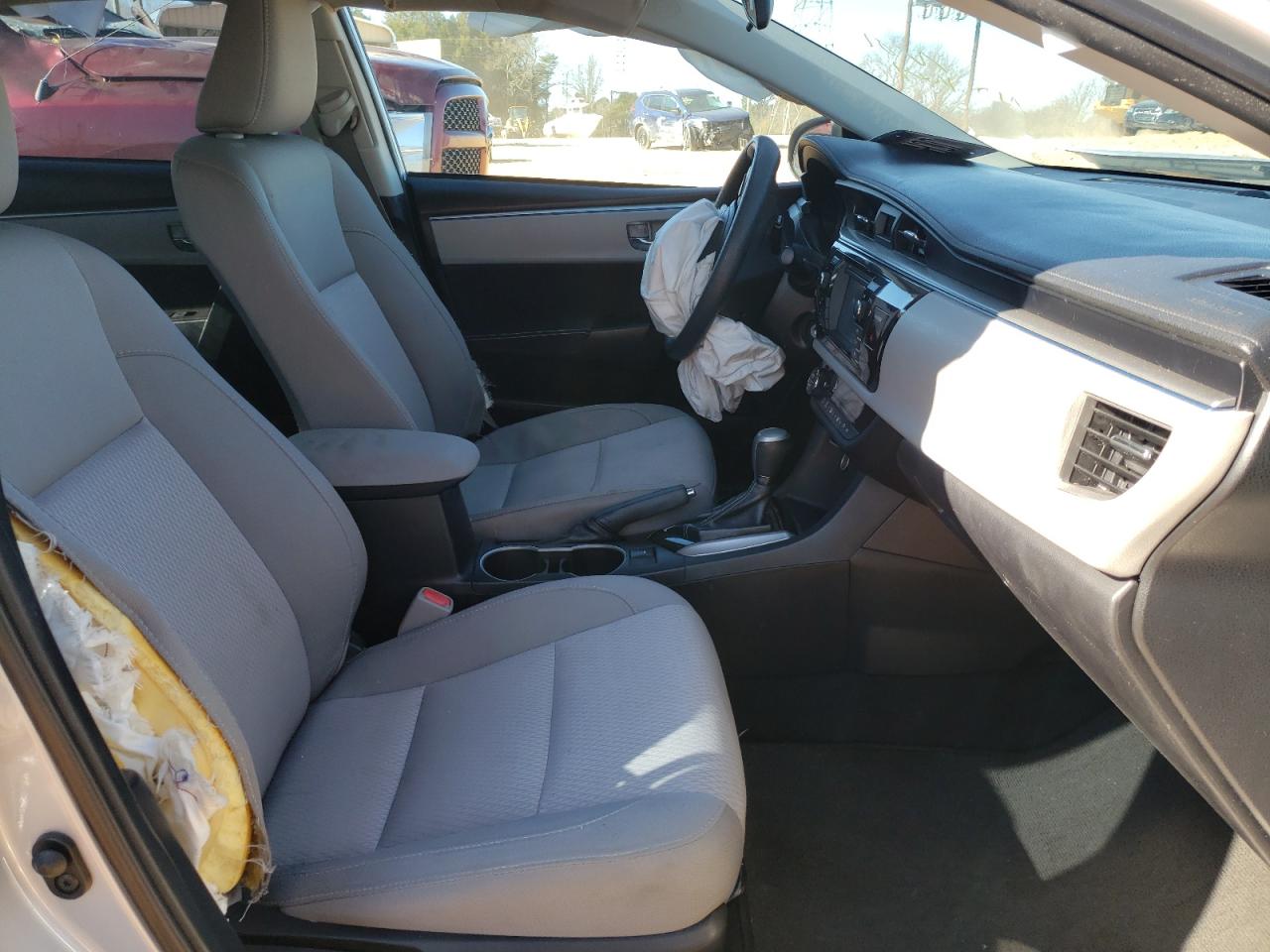 Photo 5 from auction – 2014 TOYOTA COROLLA L with VIN 2T1BURHE8EC207377